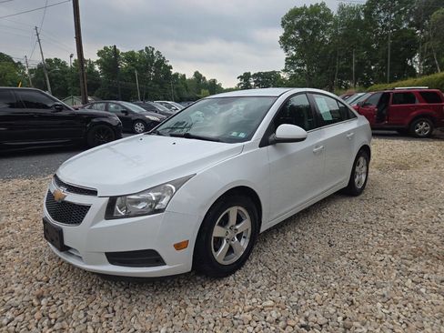 Used 2012 Chevrolet Cruze LT FWD image 3
