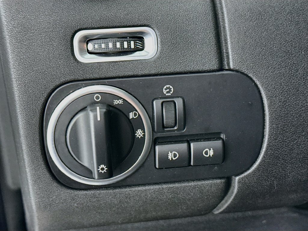 Used 2013 Land Rover LR4 HSE LUX AWD/4WD image 11