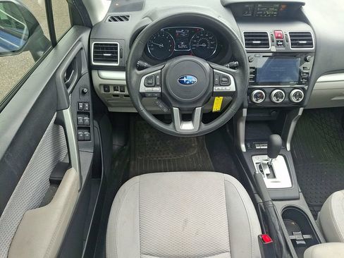 Used 2018 Subaru Forester 2.5i Premium AWD/4WD image 11