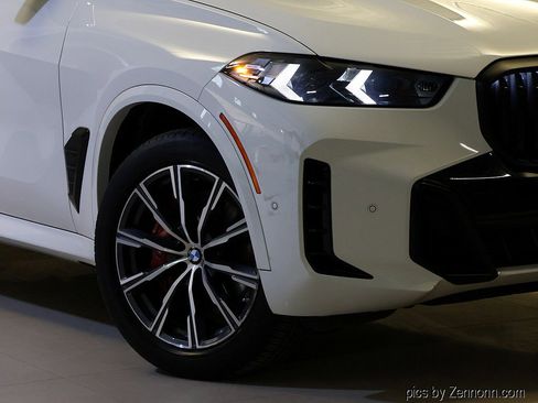 Certified 2024 BMW X5 xDrive40i w/ M Sport Package image 3