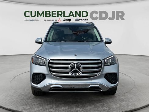 Used 2025 Mercedes-Benz GLS 450 4MATIC image 18