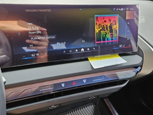 New 2025 BMW X3 xDrive30i w/ Premium Package image 35