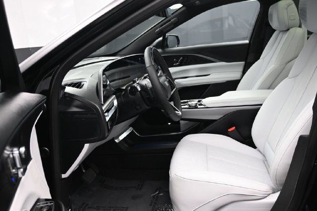 Used 2024 Cadillac Lyriq Sport AWD/4WD image 11