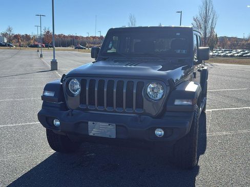 Used 2019 Jeep Wrangler Unlimited Sport image 16