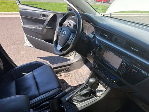 Used 2016 Toyota Corolla LE Premium FWD image 13