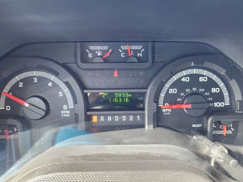 Used 2015 Ford E-350 and Econoline 350 Super Duty image 31