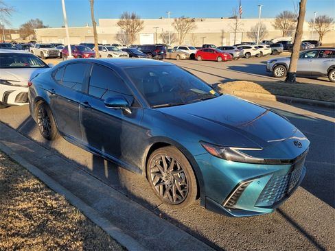 Used 2025 Toyota Camry XSE image 10