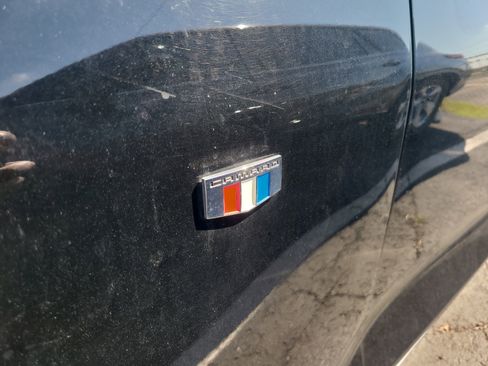 Used 2023 Chevrolet Camaro LT image 9