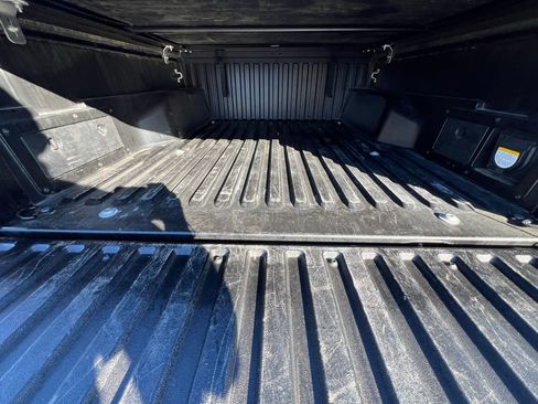 Used 2018 Toyota Tacoma Limited image 23