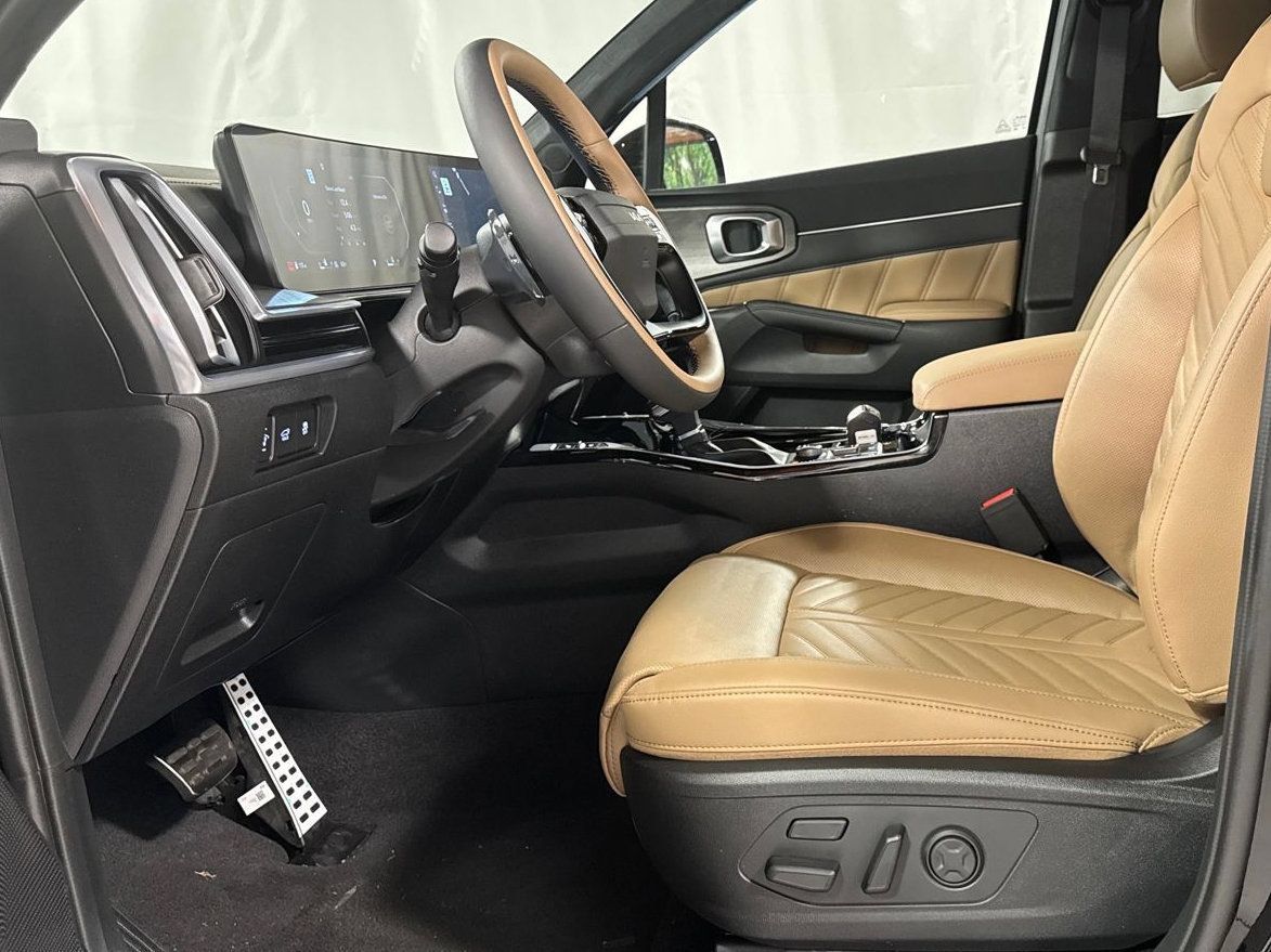 New 2026 Kia Sorento SX Prestige w/ Olive Brown Leather Package AWD/4WD image 3