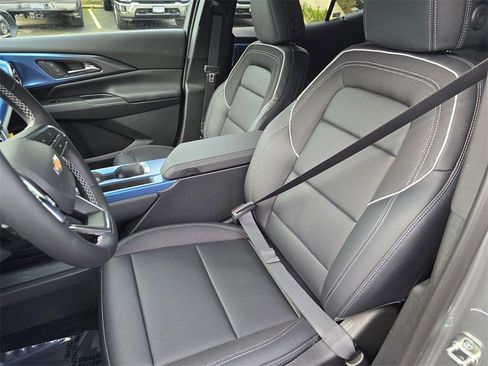 New 2026 Chevrolet Equinox EV LT image 23