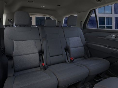 New 2025 Ford Explorer Active image 12