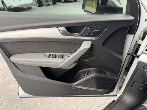Used 2021 Audi SQ5 Premium Plus w/ Premium Plus Package image 15