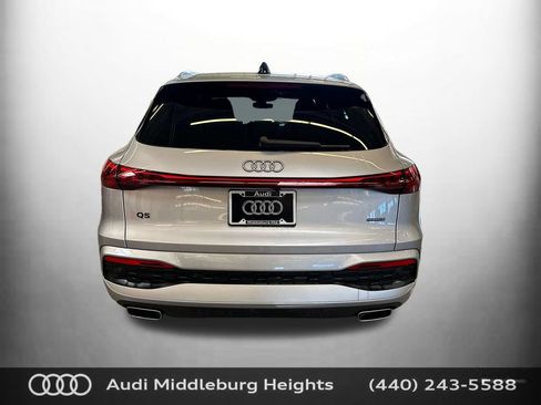 Used 2025 Audi Q5 Premium AWD/4WD image 7