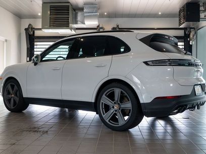 New 2025 Porsche Cayenne