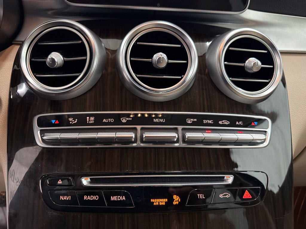 Certified 2019 Mercedes-Benz GLC 300 4MATIC image 17