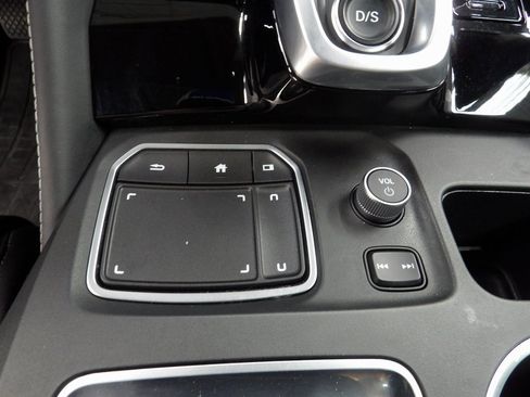 Used 2023 Acura MDX SH-AWD w/ Advance Package image 57