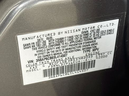 Used 2025 Nissan Kicks SV AWD/4WD image 28