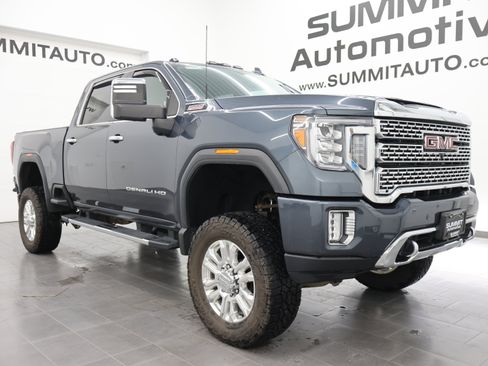 Used 2020 GMC Sierra 2500 Denali w/ Denali Ultimate Package AWD/4WD image 2