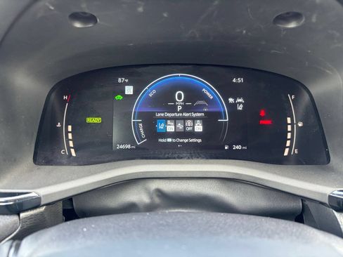 Used 2025 Toyota Camry LE FWD image 38