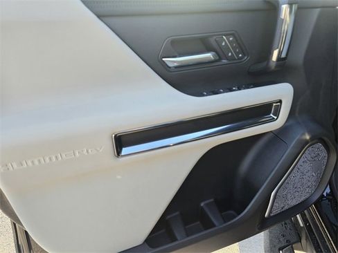New 2026 GMC Hummer EV SUV image 19