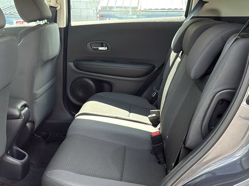 Used 2021 Honda HR-V LX image 22
