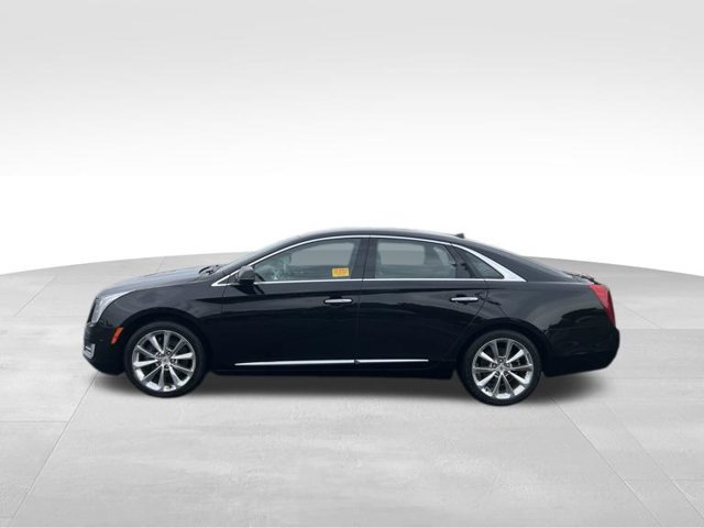 Used 2014 Cadillac XTS Luxury w/ Driver Awareness Package FWD image 2