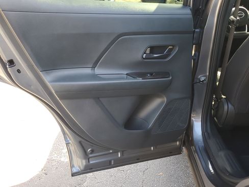 Certified 2025 Nissan Kicks S image 10