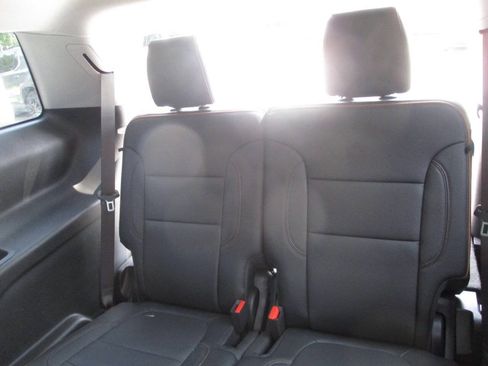 Used 2020 GMC Acadia AT4 AWD/4WD image 35