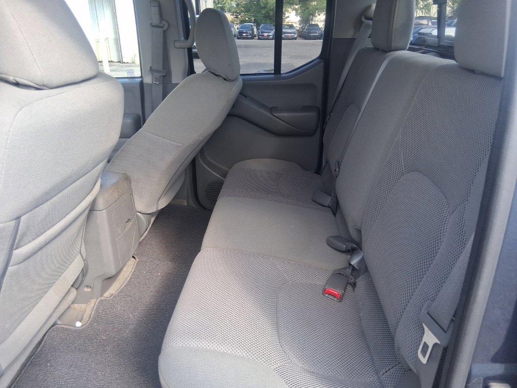 Used 2018 Nissan Frontier SV w/ Value Truck Package AWD/4WD image 14