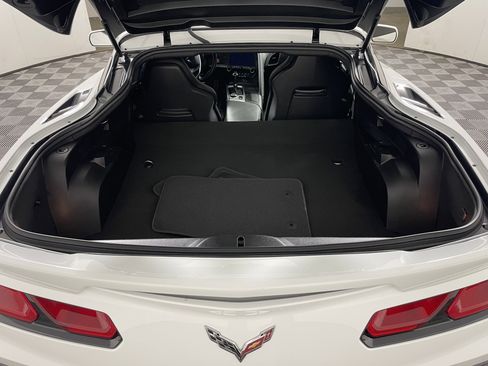 Used 2019 Chevrolet Corvette Stingray Coupe w/ 1LT image 19