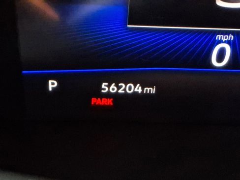 Used 2023 Volkswagen Tiguan SE R-Line image 17