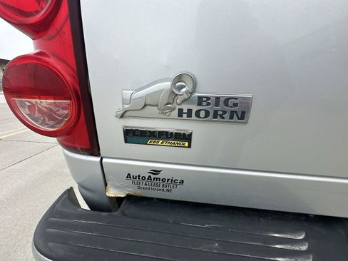 Used 2008 Dodge Ram 1500 Truck SLT image 27