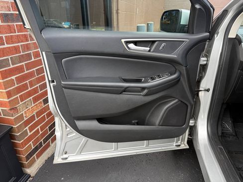 Used 2017 Ford Edge SEL AWD/4WD image 19