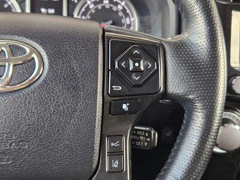 Used 2024 Toyota 4Runner TRD Off-Road Premium AWD/4WD image 23
