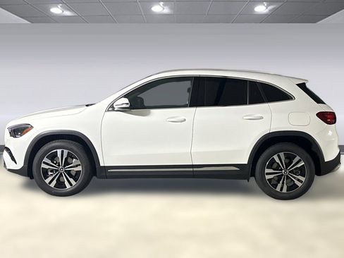 Used 2026 Mercedes-Benz GLA 250 image 2