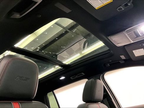 Used 2026 Chevrolet Traverse RS image 20