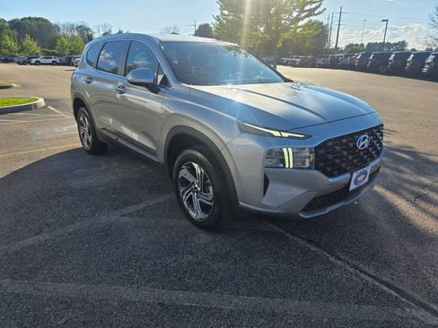 Used 2023 Hyundai Santa Fe SE AWD/4WD image 5