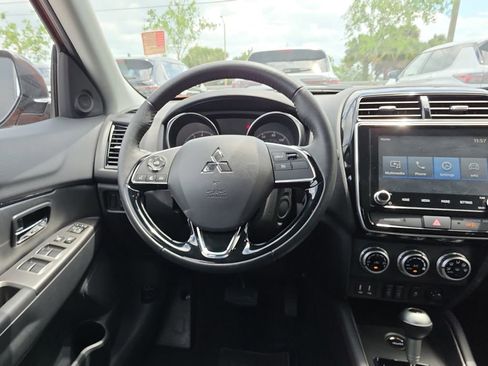 Used 2023 Mitsubishi Outlander Sport SE AWD/4WD image 9