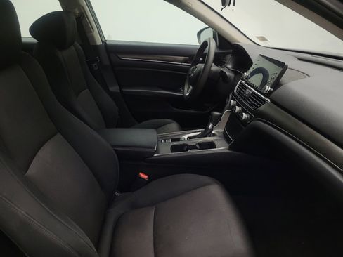 Used 2018 Honda Accord LX image 21