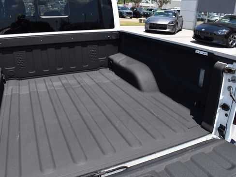 Used 2022 Jeep Gladiator Overland w/ Popular Equipment Package AWD/4WD image 16