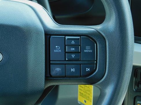 Used 2024 Ford F350 XLT image 18