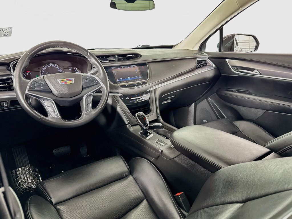 Used 2017 Cadillac XT5 Luxury w/ Driver Awareness Package FWD image 34