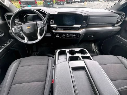 Used 2024 Chevrolet Silverado 1500 LT AWD/4WD image 20