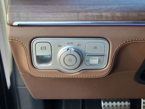 New 2026 Mercedes-Benz GLE 63 AMG S image 30