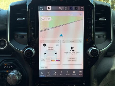 Used 2025 RAM 1500 Laramie image 26