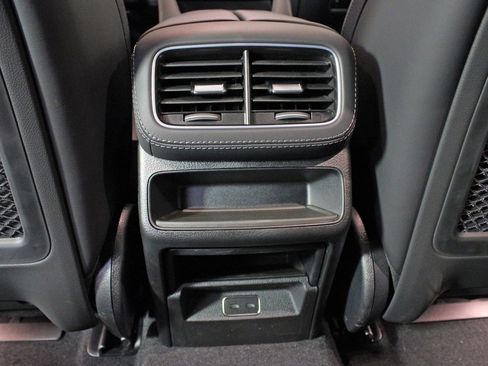 Certified 2025 Mercedes-Benz GLE 53 AMG GLE 53 AMGﾮ image 31