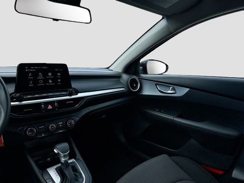 Certified 2023 Kia Forte LXS image 24