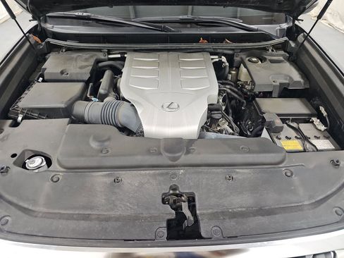 Used 2023 Lexus GX 460 Luxury w/ Sport Design Package image 16