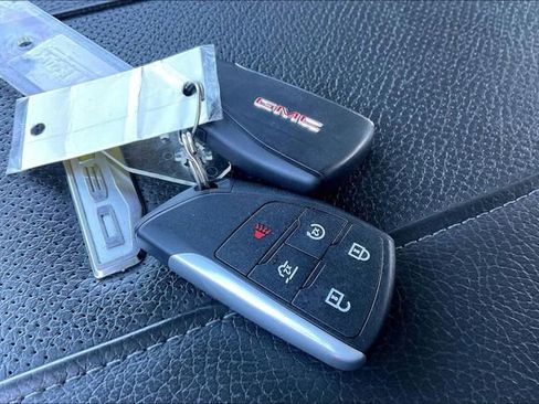 Used 2024 GMC Sierra 3500 Denali w/ Denali Reserve Package image 10